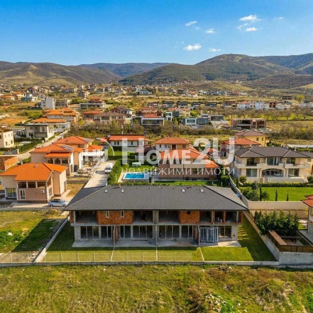 Продава КЪЩА, с. Белащица, област Пловдив