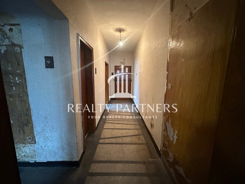 Продава  3-стаен град Перник , Център , 102 кв.м | 85371301 - изображение [8]