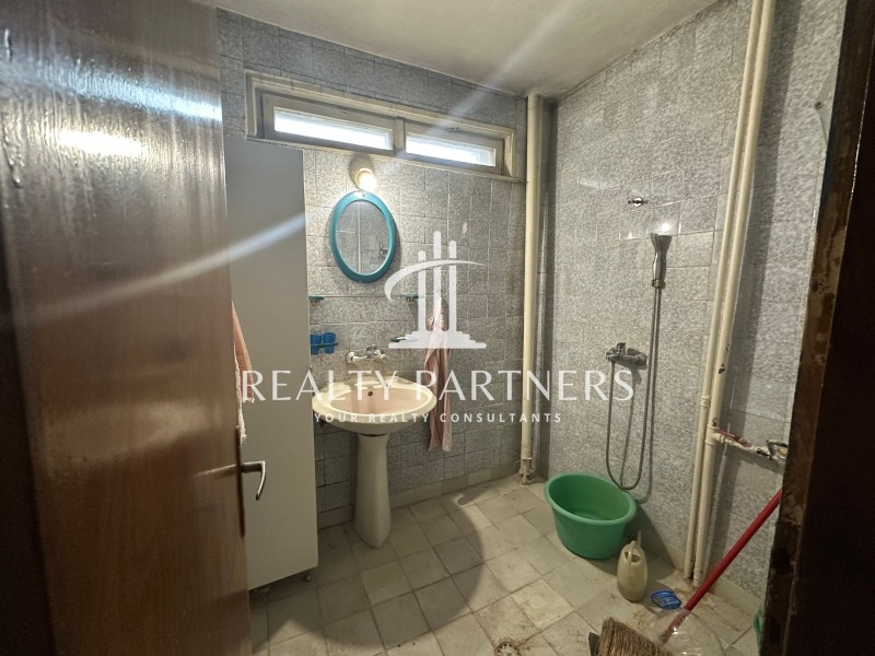 Продава  3-стаен град Перник , Център , 102 кв.м | 85371301 - изображение [12]