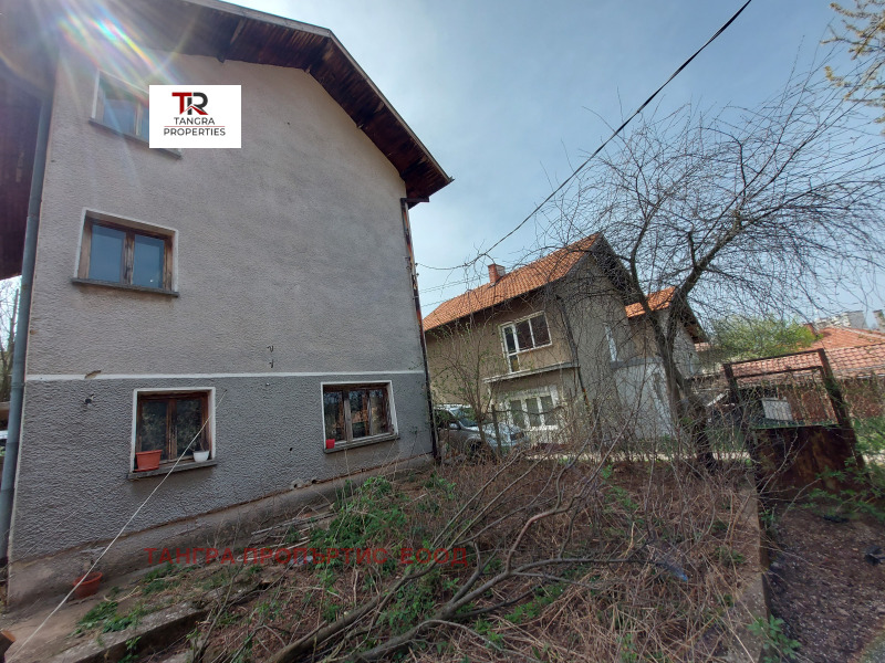 Продава  Къща област Перник , гр. Радомир , 168 кв.м | 61429270