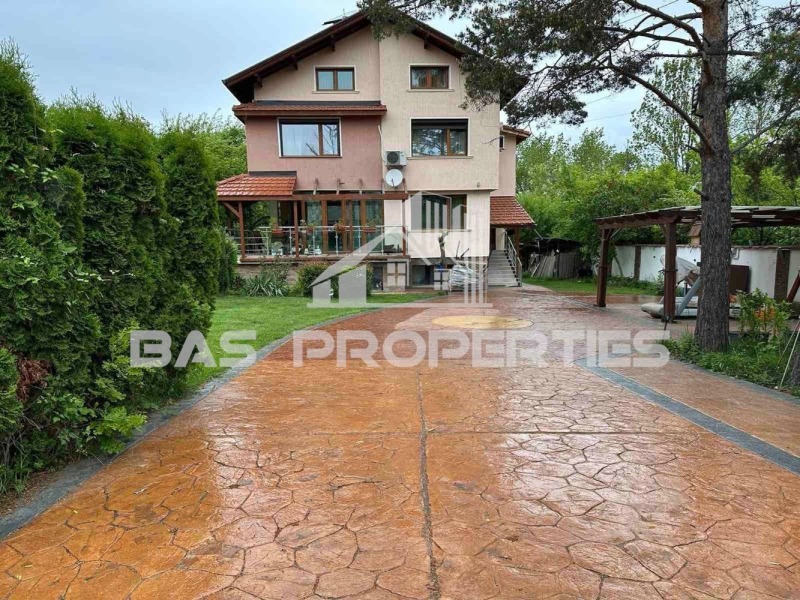 Продава  Къща, град София, гр. Банкя •  750 000 € • ID 99403970 — holmes.bg - [1] 