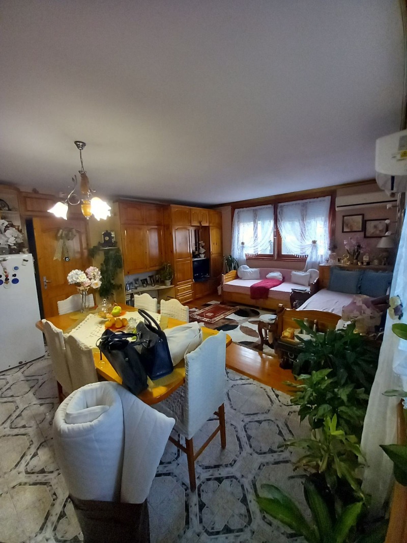 Продава КЪЩА, гр. Бургас, Победа, снимка 4 - Къщи - 52550342