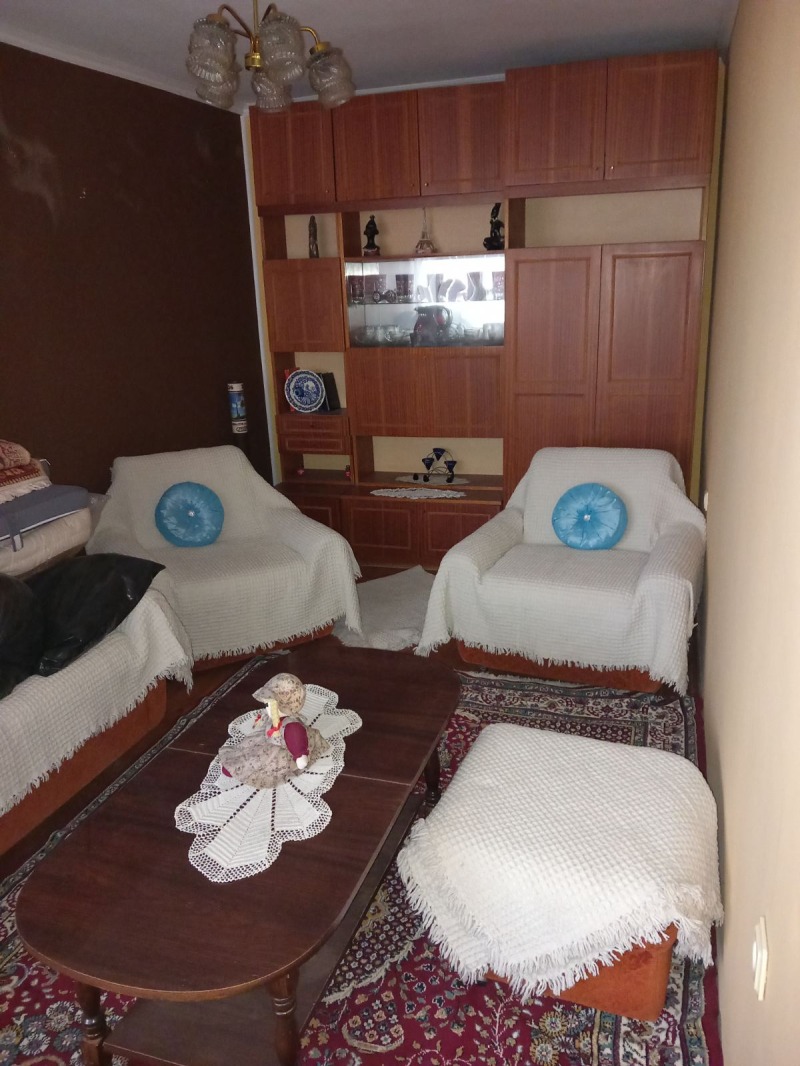 Продава КЪЩА, гр. Бургас, Победа, снимка 10 - Къщи - 52550342