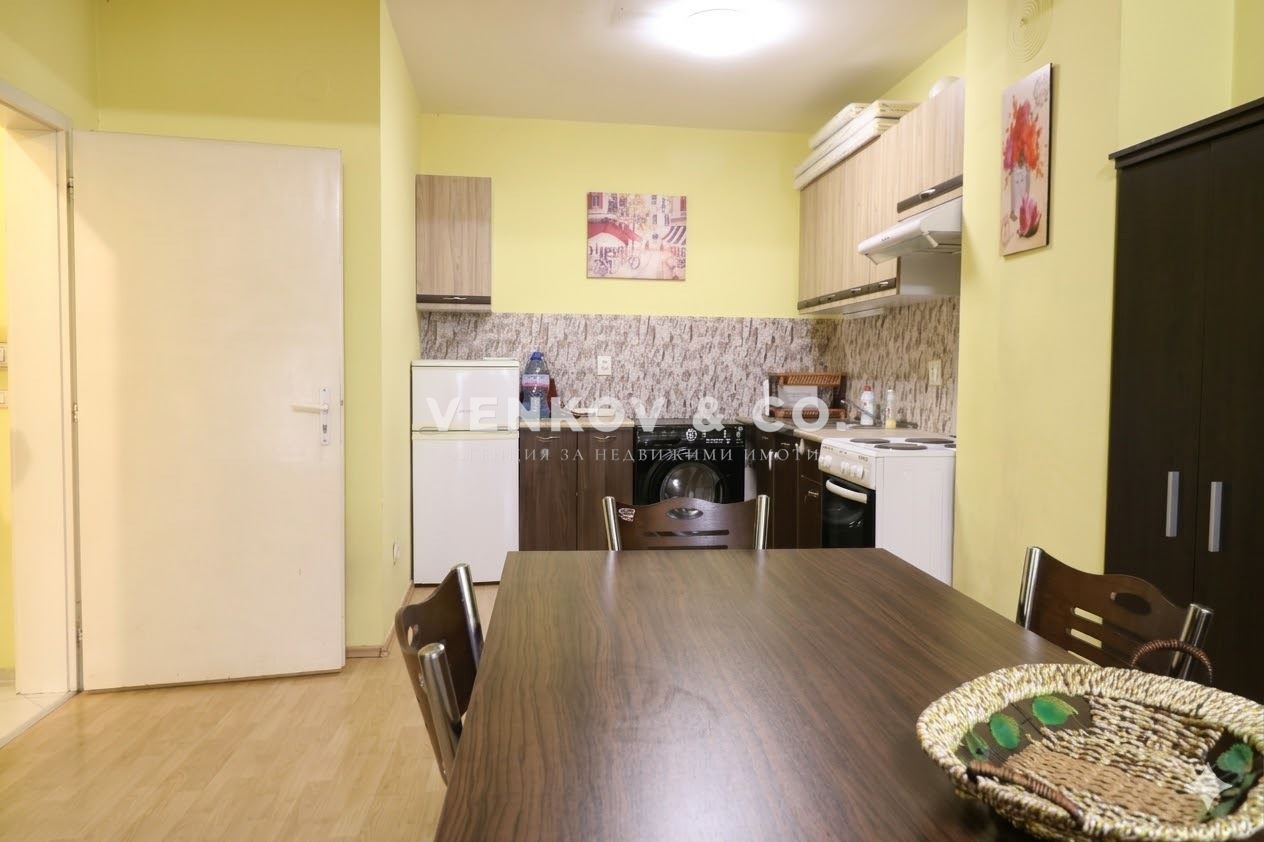 Продава 2-СТАЕН, гр. София, Медицинска академия, снимка 2 - Апартаменти - 53824496