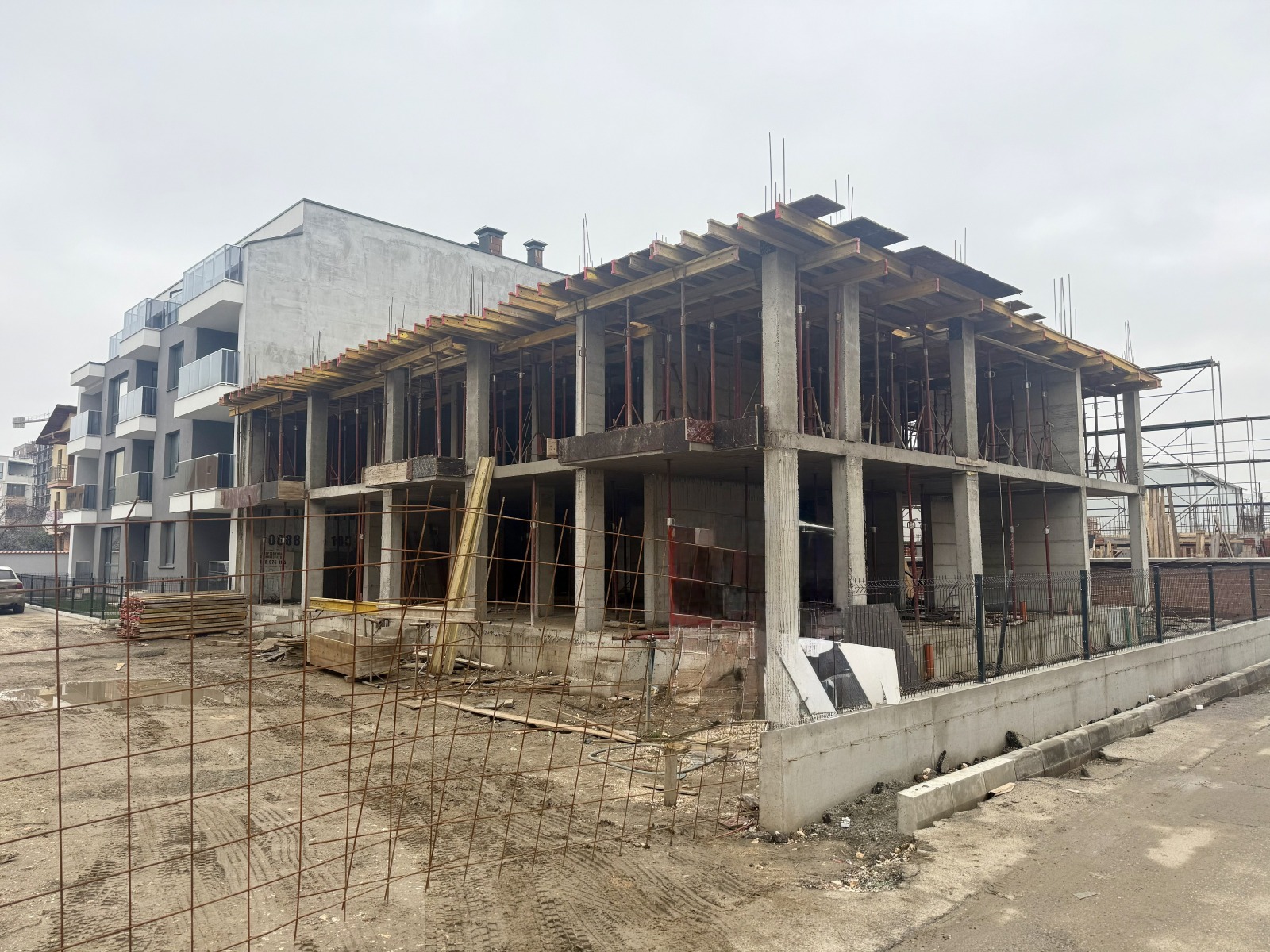 Продава 3-СТАЕН, гр. Пловдив, Коматевско шосе, снимка 2 - Апартаменти - 53719058