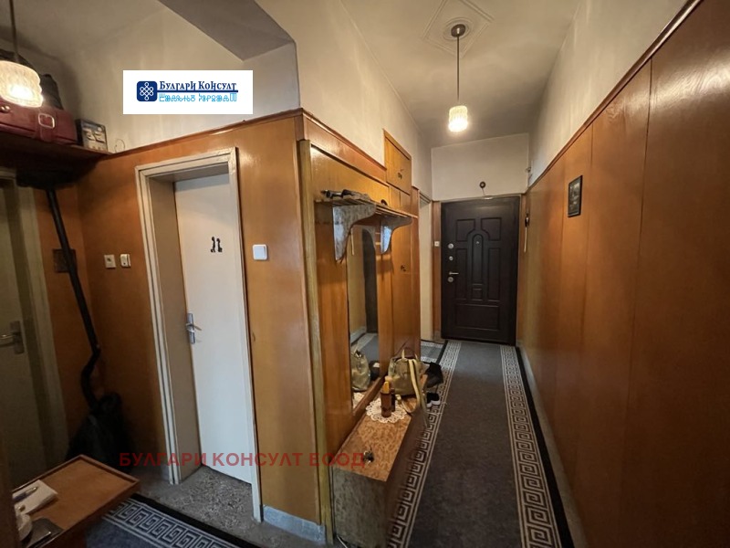 Продава  4-стаен град Кюстендил , Център , 82 кв.м | 95767510 - изображение [13]
