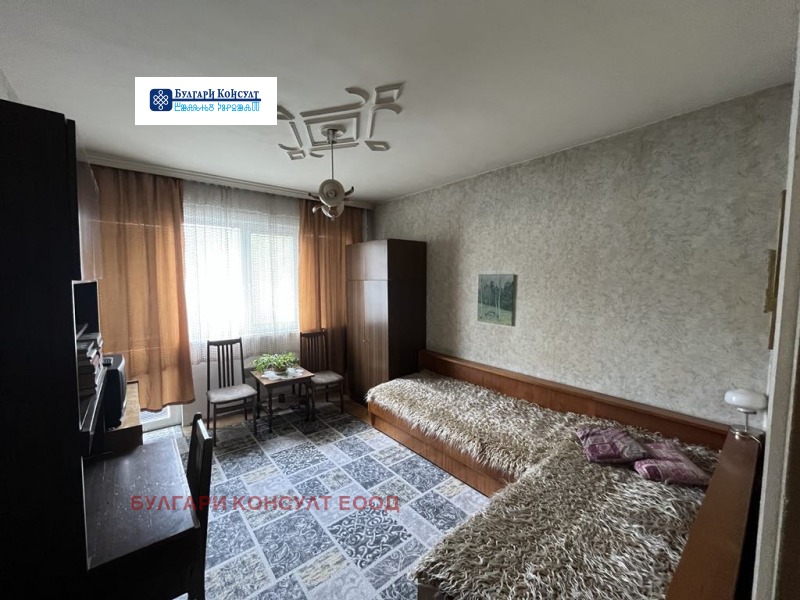 Продава  4-стаен град Кюстендил , Център , 82 кв.м | 95767510 - изображение [12]