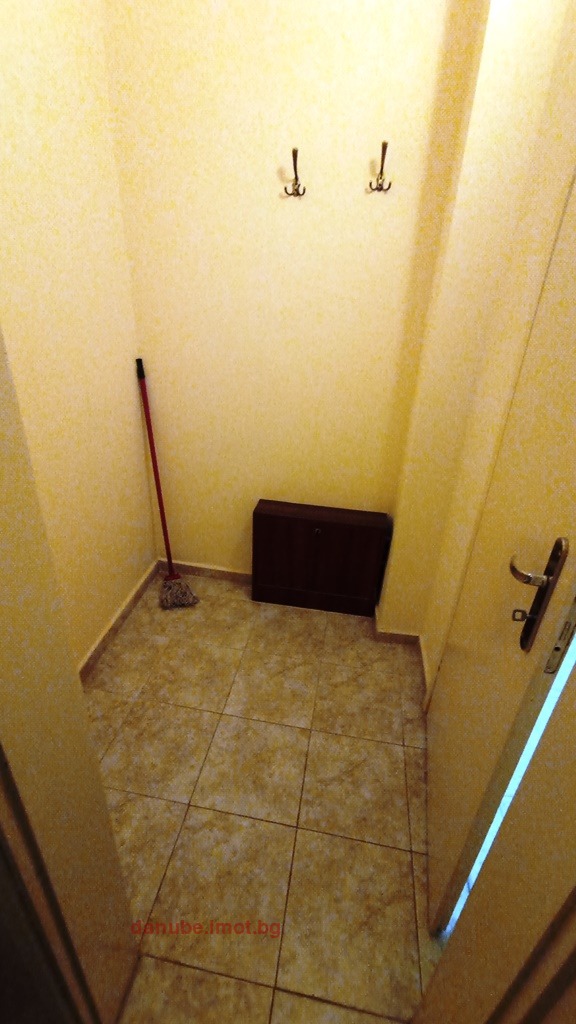 Продава МАГАЗИН, гр. Русе, Център, снимка 4 - Магазини - 52680797