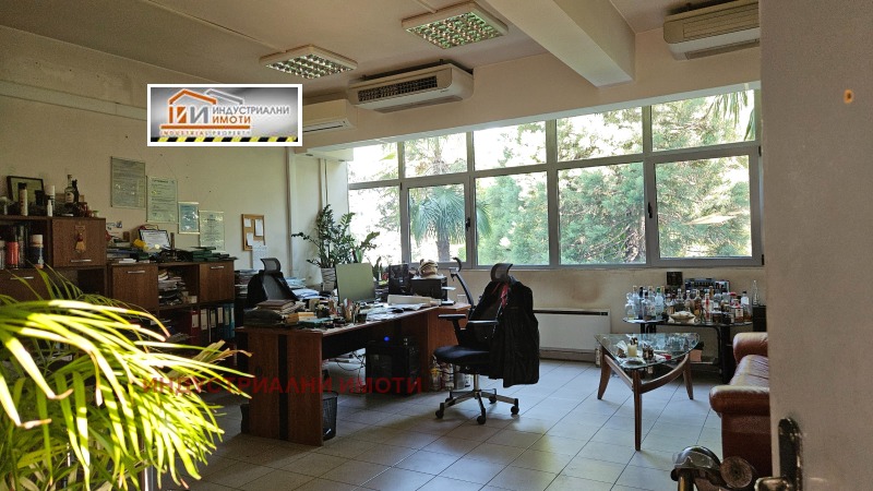 For Sale  Industrial building Plovdiv , Industrialna zona - Trakiya , 2600 sq.m | 87591443 - image [7]