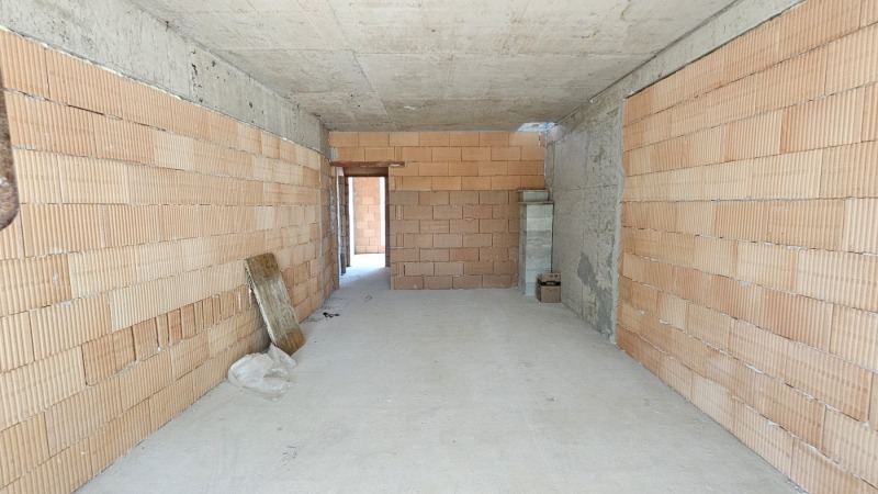 Продава 2-СТАЕН в град Варна, Погреби - 57 кв.м / 84 000 € » 164 289.72 лв., ФОКС ТИЙМ БГ-ООД