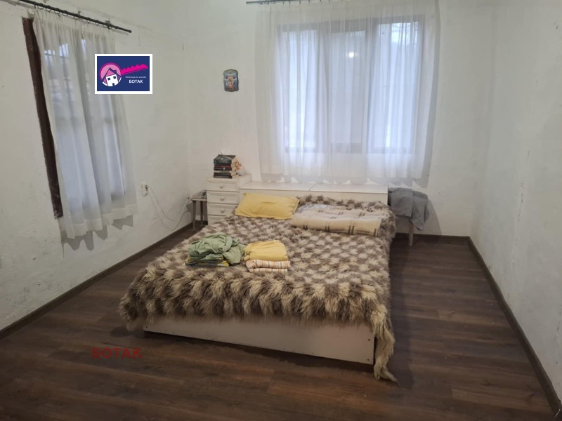 Продава КЪЩА, с. Поибрене, област Пазарджик, снимка 12 - Къщи - 53557509