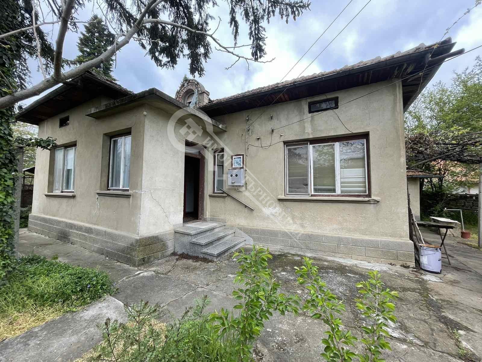 Продава КЪЩА, гр. Бяла черква, област Велико Търново, снимка 2 - Къщи - 54279372