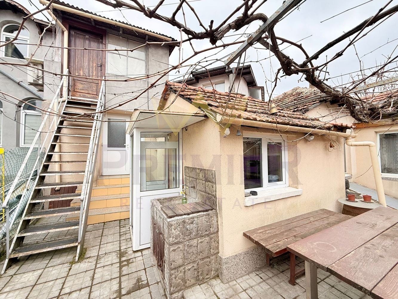 Продава КЪЩА, гр. Добрич, Пинета, снимка 2 - Къщи - 55798262