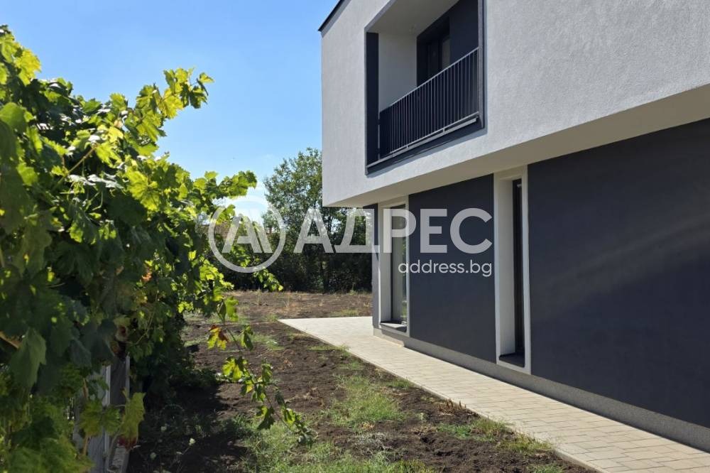 Продава КЪЩА, гр. София, с. Мрамор, снимка 3 - Къщи - 56516005