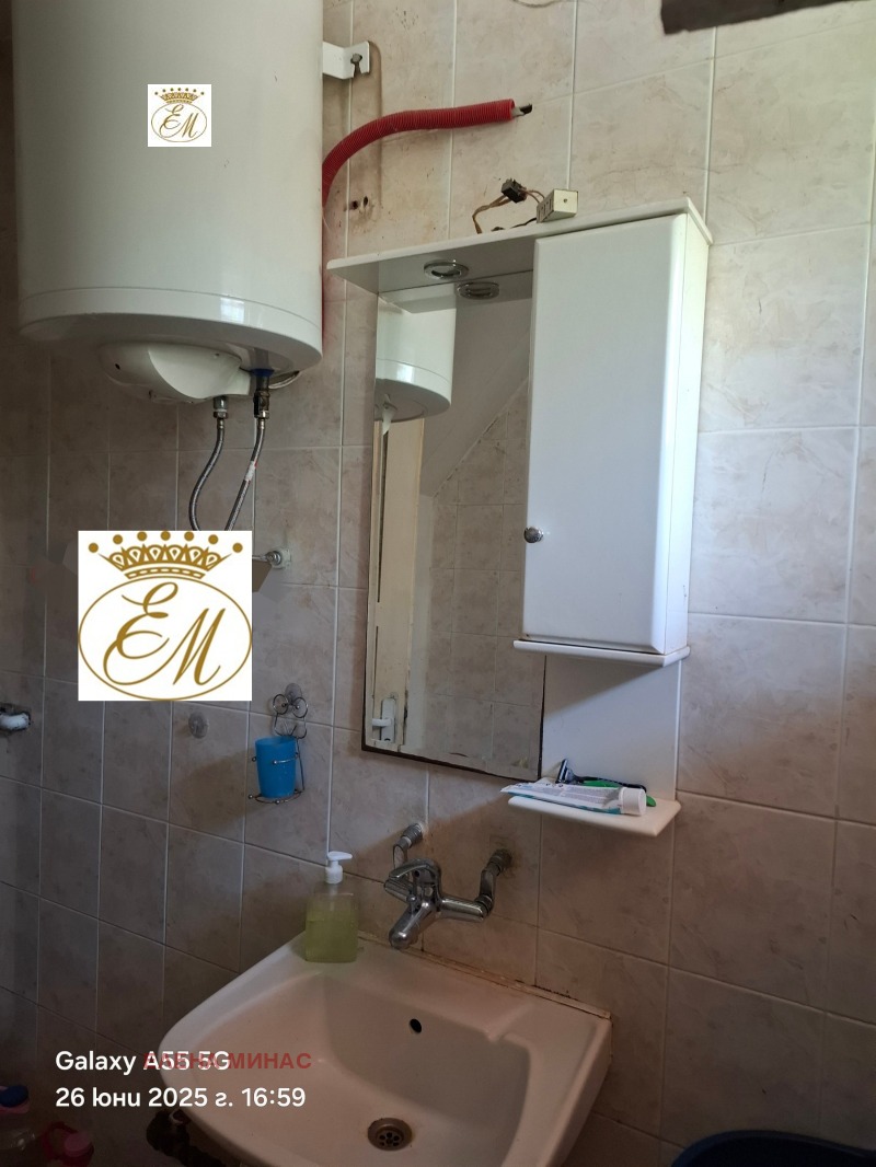 Продава 3-СТАЕН, гр. Шумен, Военно училище, снимка 3 - Апартаменти - 52749263