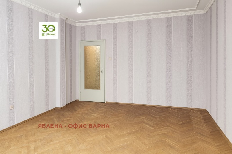 Продава 4-СТАЕН, гр. Варна, Централна поща, снимка 4 - Апартаменти - 52876074