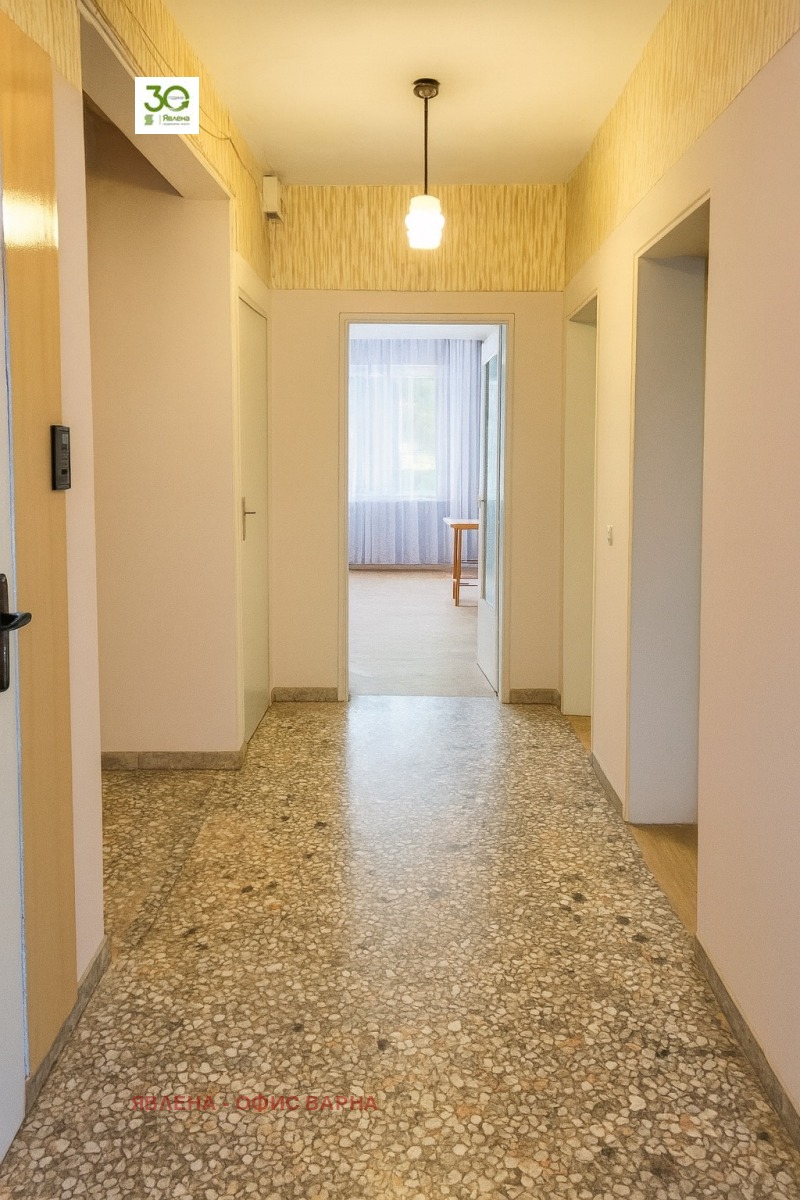 Продава 4-СТАЕН, гр. Варна, Централна поща, снимка 2 - Апартаменти - 52876074