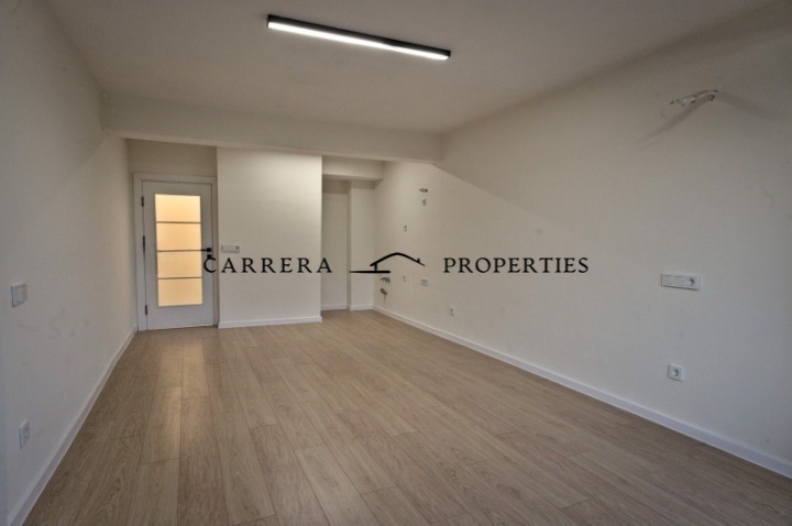 Продава 4-СТАЕН, гр. Варна, Лятно кино Тракия, снимка 3 - Апартаменти - 52989975