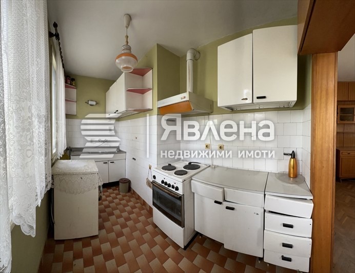 Продава ЕТАЖ ОТ КЪЩА, гр. Ботевград, област София област, снимка 10 - Етаж от къща - 54059336