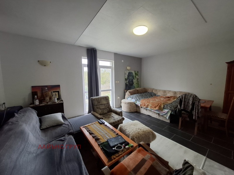 Продава КЪЩА, с. Климентово, област Варна, снимка 8 - Къщи - 52139969