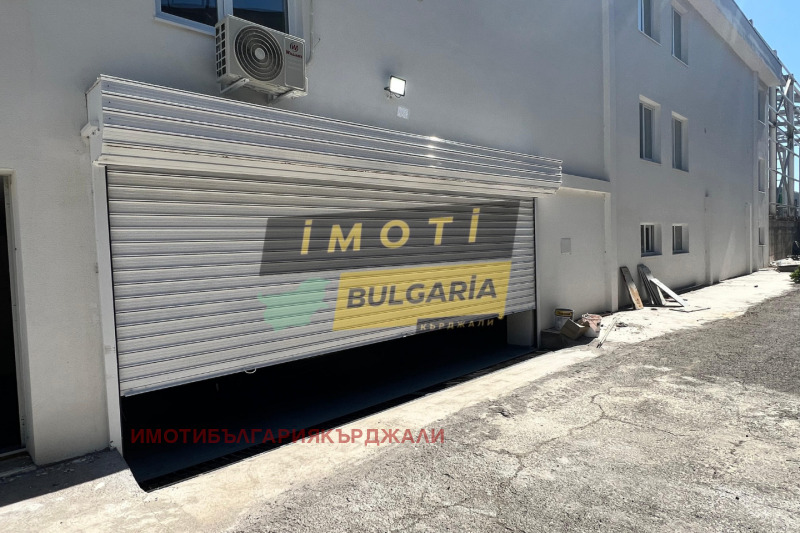 Til salg  Garage Kardzhali , Promishlena zona - A , 635 kvm | 43894673 - billede [2]