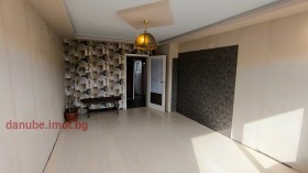 Продава 3-стаен град Русе Родина 2 - [1] 