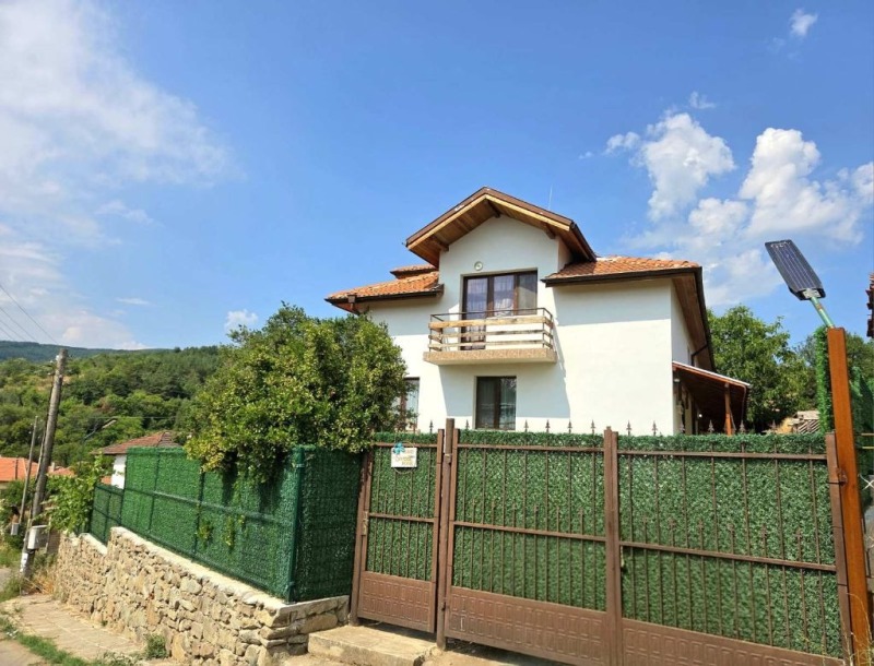 In vendita  Casa regione Kjustendil , Radlovtsi , 135 mq | 13945427
