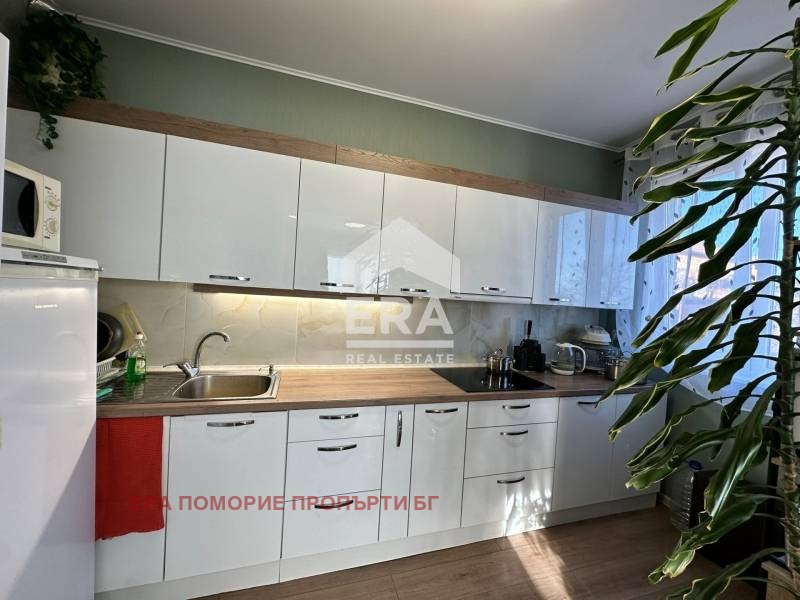 Продава КЪЩА, с. Подвис, област Бургас, снимка 2 - Къщи - 53427904