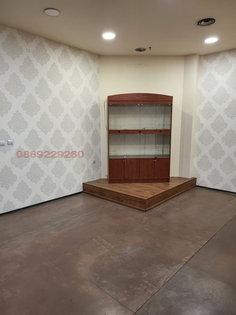 Продава МАГАЗИН, гр. Пловдив, Център, снимка 10 - Магазини - 52956525
