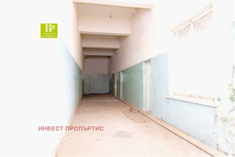 Продава БИЗНЕС ИМОТ, гр. Брезник, област Перник, снимка 7 - Други - 54792730