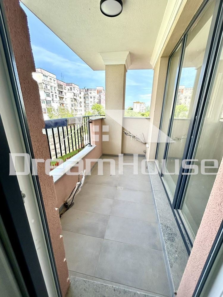 En venta  2 dormitorios Plovdiv , Ostromila , 90 metros cuadrados | 44204655 - imagen [8]