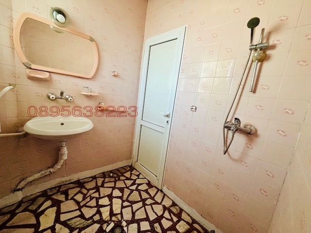 Продава  4-стаен град Шумен , Център , 120 кв.м | 88157754 - изображение [15]