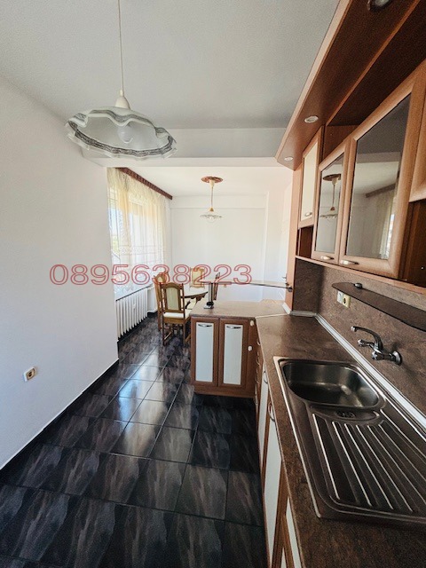 Продава  4-стаен град Шумен , Център , 120 кв.м | 88157754 - изображение [3]