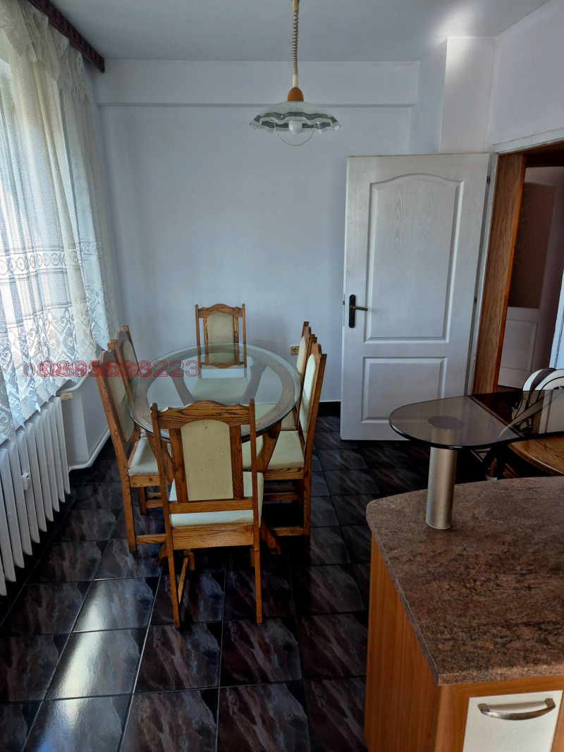 Продава  4-стаен град Шумен , Център , 120 кв.м | 27346852 - изображение [4]