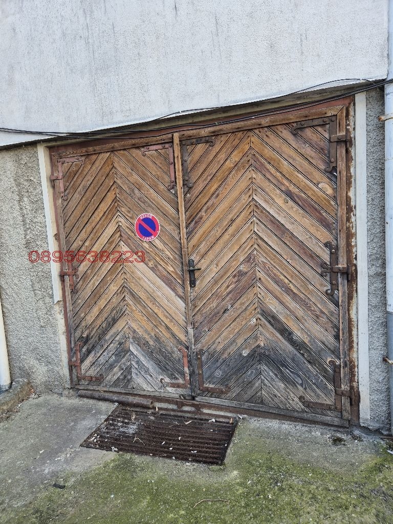 Продава  4-стаен град Шумен , Център , 120 кв.м | 27346852 - изображение [17]