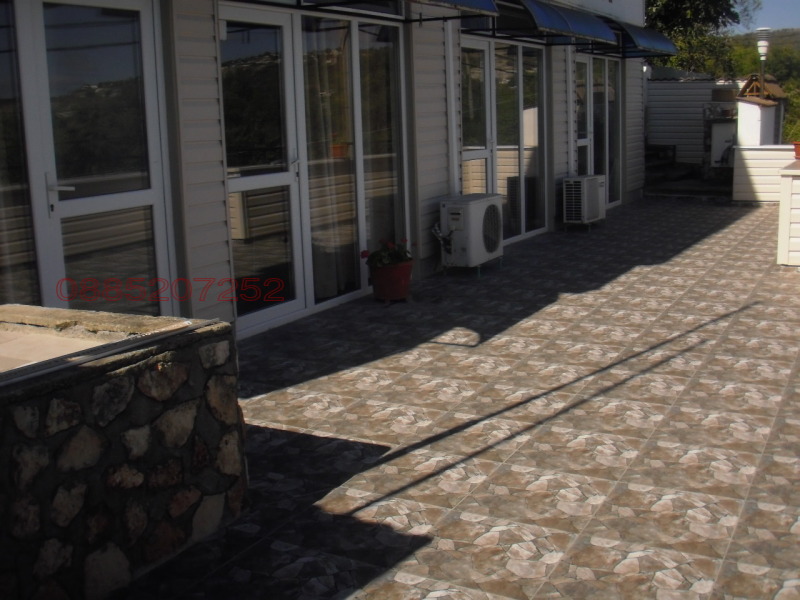 Продава КЪЩА, гр. Балчик, област Добрич, снимка 3 - Къщи - 52780191