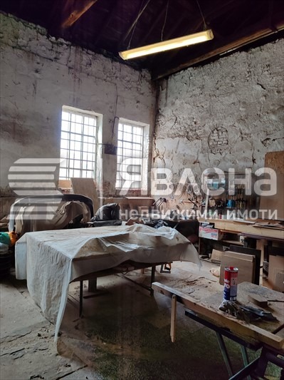 Продава  Склад област Варна , гр. Провадия , 482 кв.м | 46022002