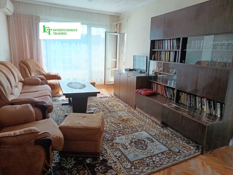 In vendita  2 camere da letto Sofia , Banishora , 88 mq | 63033111