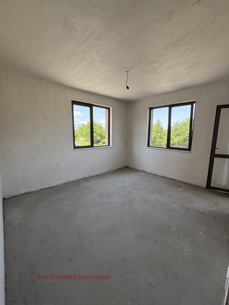 De vânzare  2 dormitoare Plovdiv , Ostromila , 148 mp | 12892195 - imagine [7]