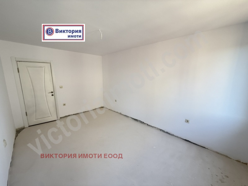 Продава 4-СТАЕН, гр. Велико Търново, Център, снимка 4 - Апартаменти - 52746094