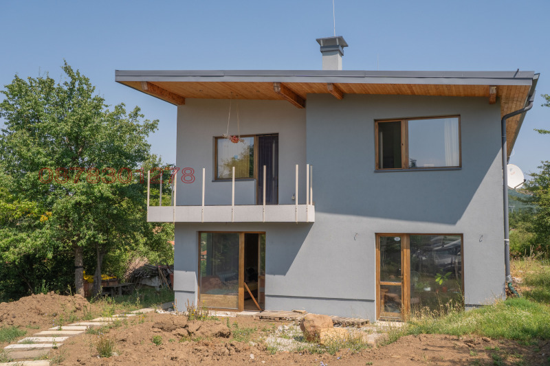 Продава КЪЩА, област Перник, с. Големо Бучино • 345000 € • 62400994 — Holmes.bg