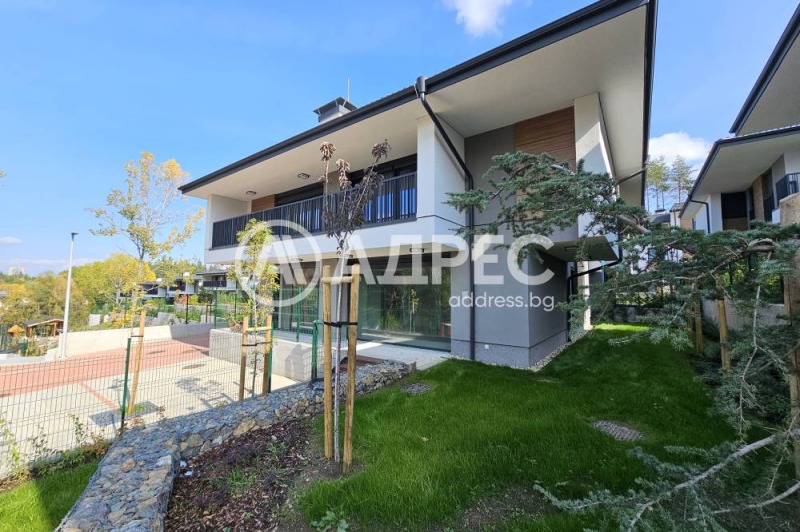 Продава КЪЩА, гр. София, м-т Камбаните