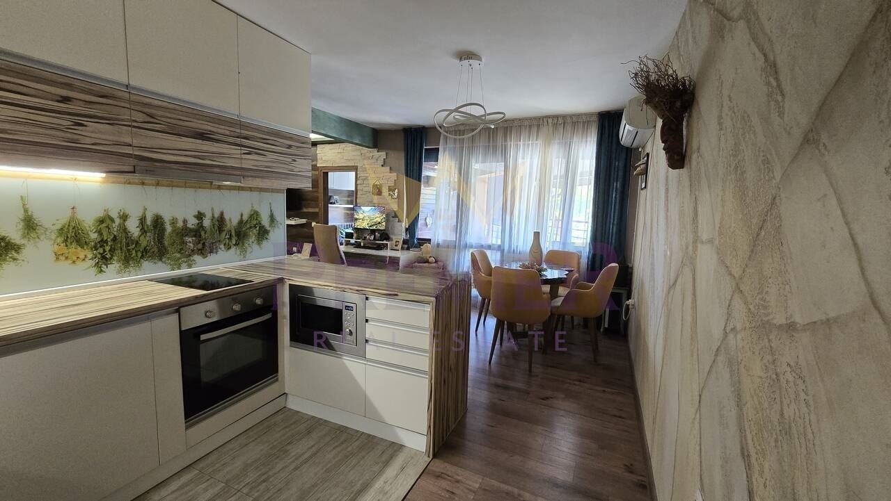 Продава 3-СТАЕН, гр. Пловдив, Център, снимка 2 - Апартаменти - 54249806