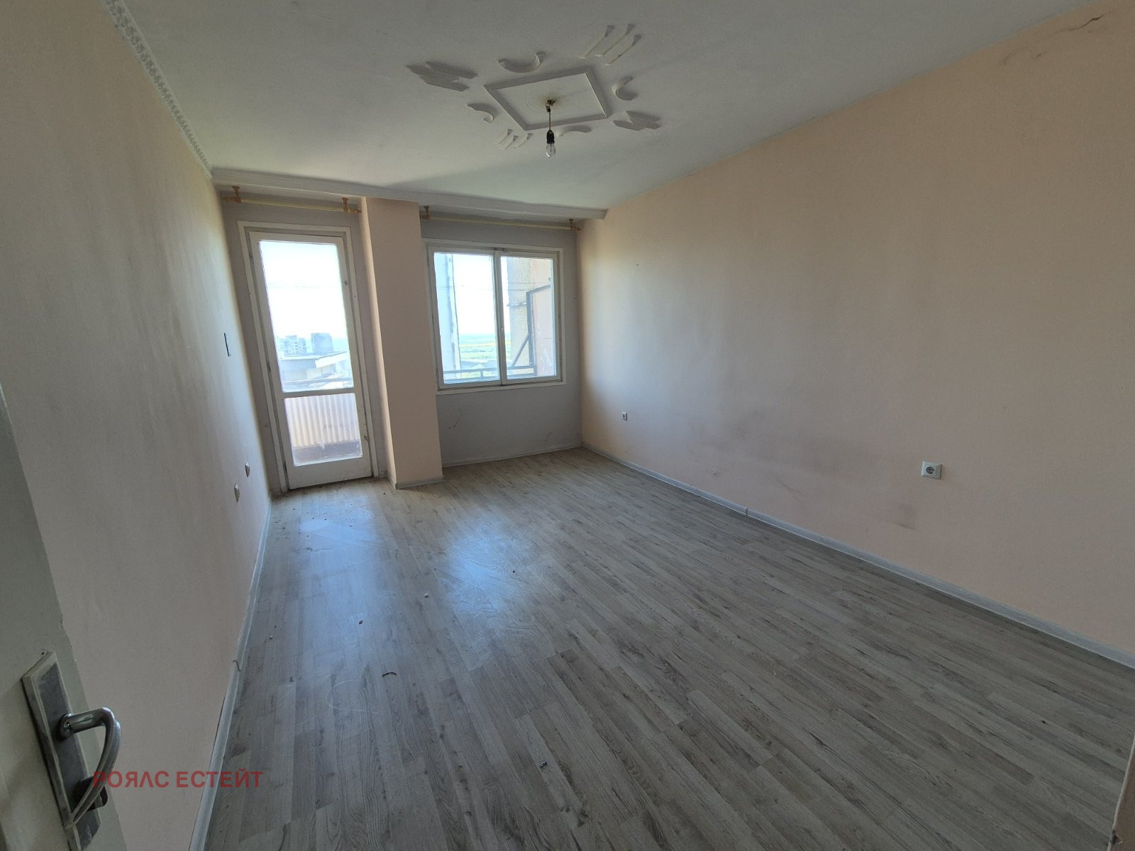 Продава 3-СТАЕН, гр. Стара Загора, Три чучура - център