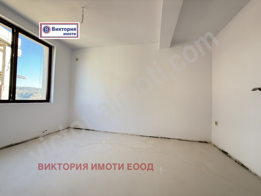 Продава 4-СТАЕН, гр. Велико Търново, Център, снимка 2 - Апартаменти - 52746094