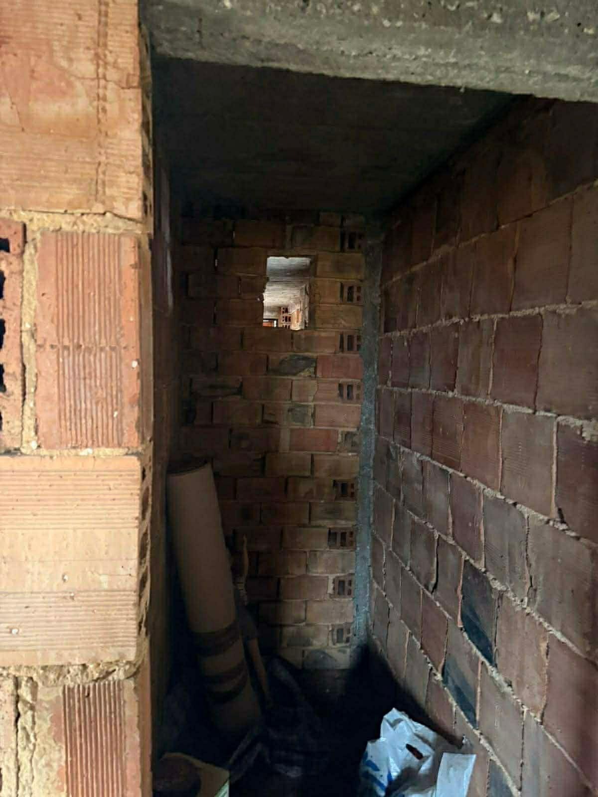 Продава КЪЩА, с. Миланово, област София област, снимка 9 - Къщи - 54079349