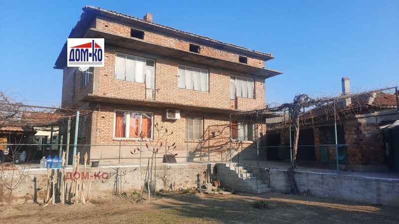 Продава КЪЩА в област Пловдив, с. Ново село - 232 кв.м / 112 484 € » 219 999.58 лв., ДОМ-КО