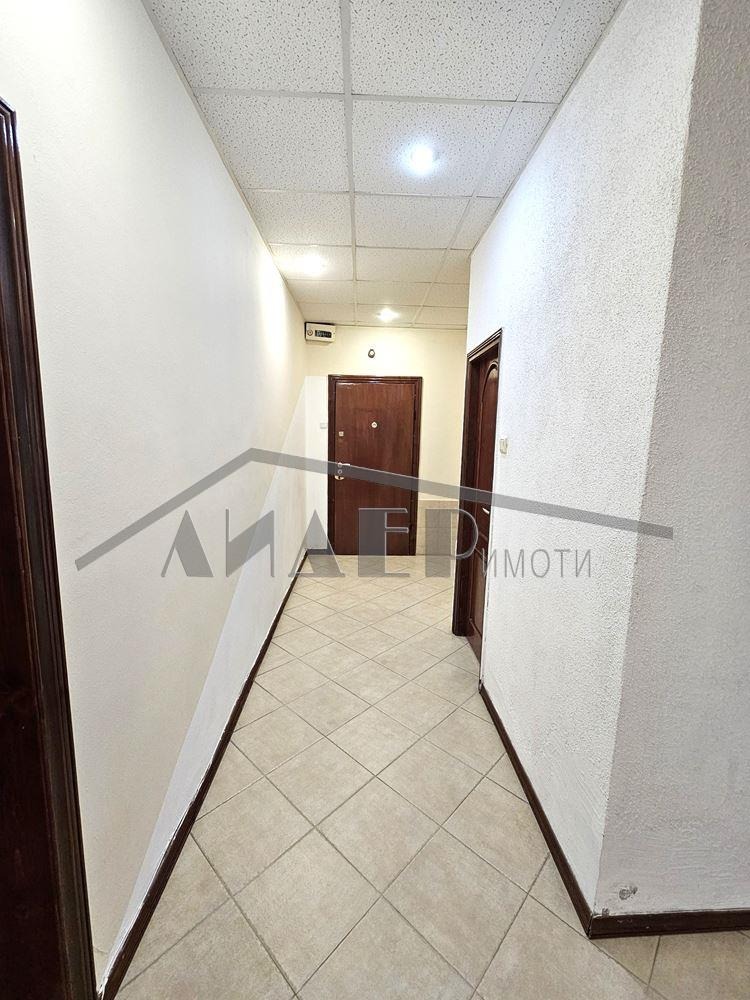 Продава  3-стаен град Пловдив , Въстанически , 92 кв.м | 91408703 - изображение [17]