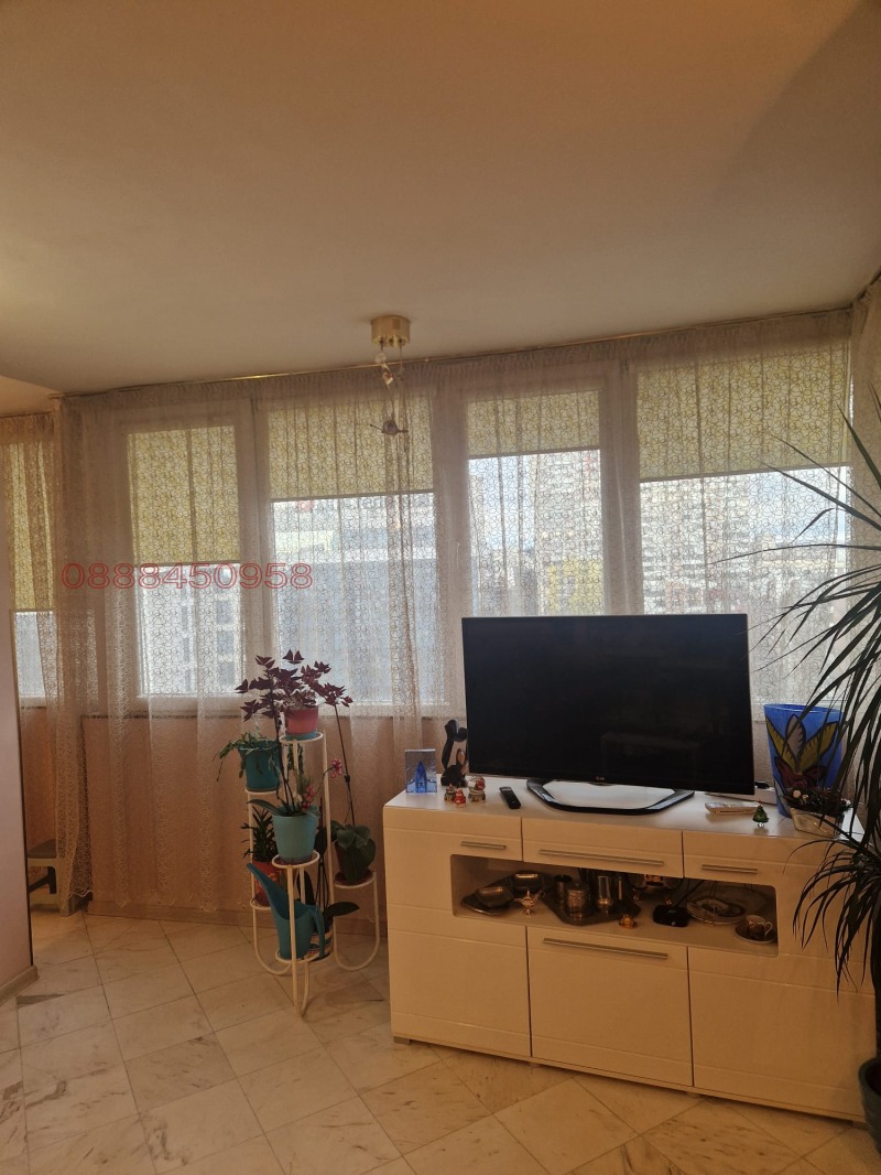 Продава 3-СТАЕН, гр. София, Зона Б-5, снимка 2 - Апартаменти - 53097556