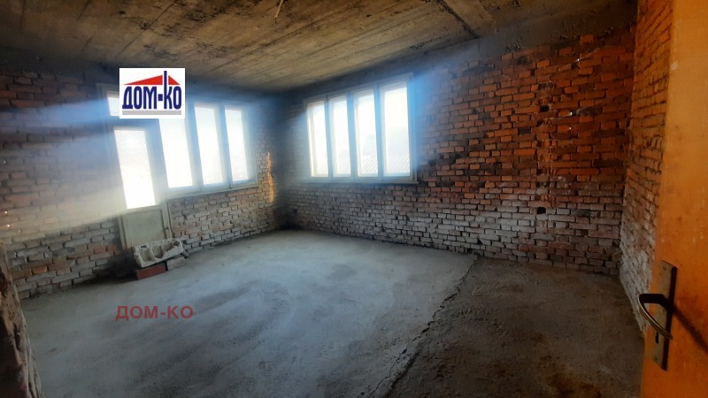 Продава  Къща област Пловдив , с. Ново село , 232 кв.м | 67221109 - изображение [11]